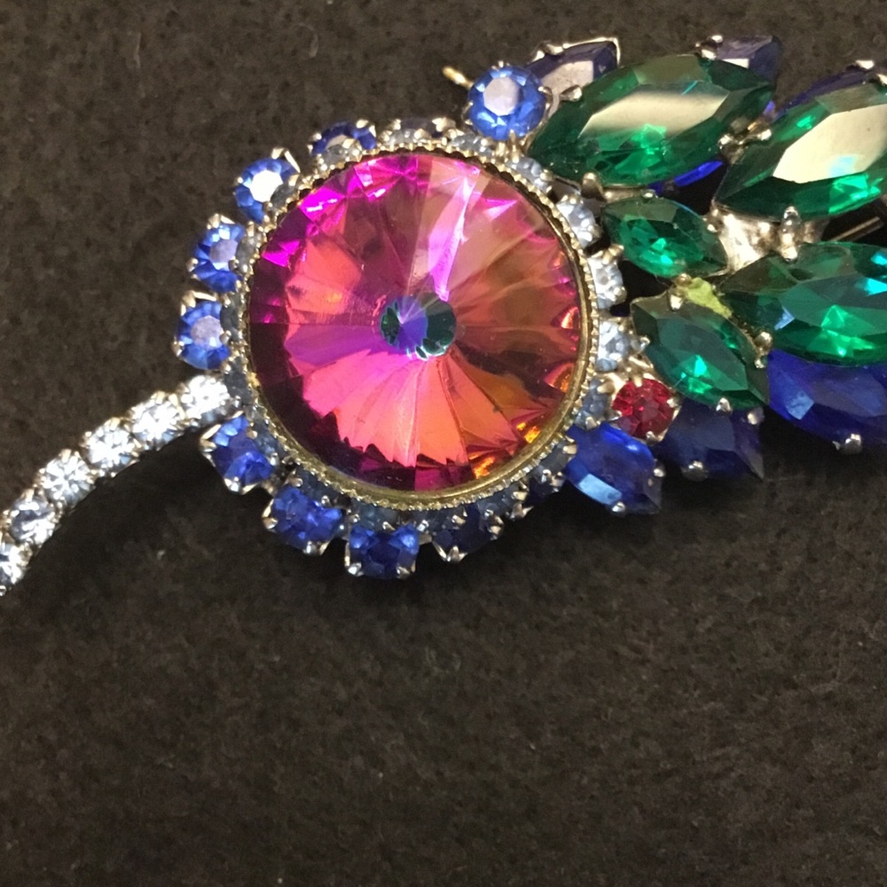 Watermelon Colored Rivoli Layered Rhinestone Brooch - Picture 5 of 13